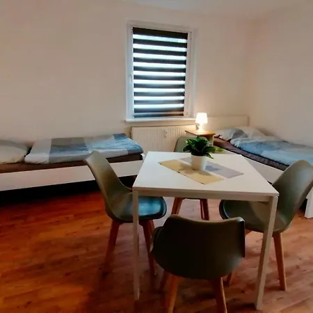 Lägenhet Ferien- Und Monteurwohnung In Nr 3 *